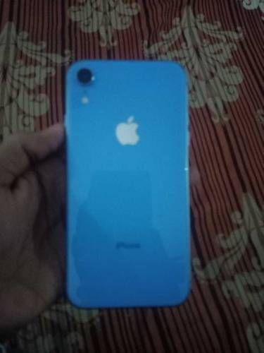 Iphone XR iCloud Locked SALE koi problem ni ha Bass iCloud laga howa h