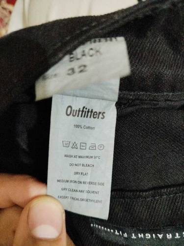 outfitters straight fit geans no tag