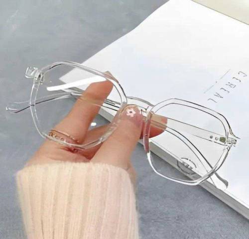 Elegant UV Protectant Sunglasses 