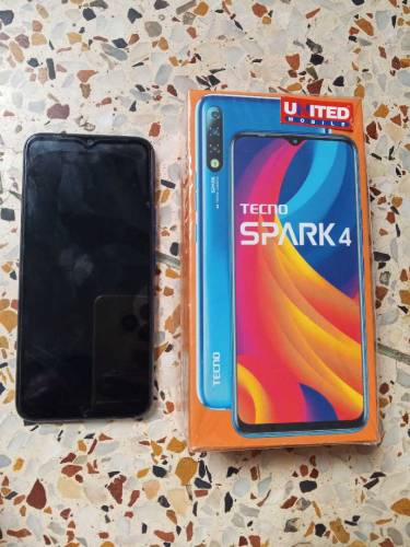 Spark 4 Mobile Ram 3Gb & Rom 32Gb With Box