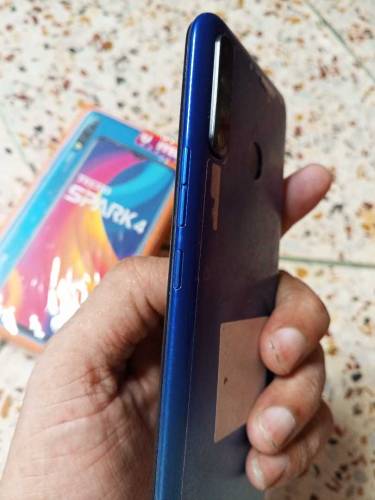 Spark 4 Mobile Ram 3Gb & Rom 32Gb With Box