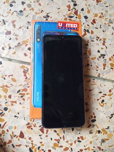 Spark 4 Mobile Ram 3Gb & Rom 32Gb With Box