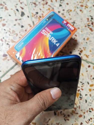 Spark 4 Mobile Ram 3Gb & Rom 32Gb With Box