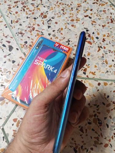 Spark 4 Mobile Ram 3Gb & Rom 32Gb With Box