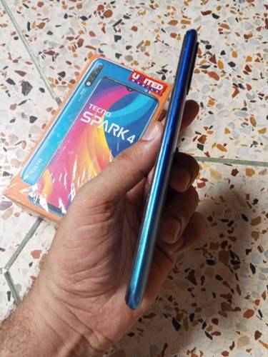 Spark 4 Mobile Ram 3Gb & Rom 32Gb With Box