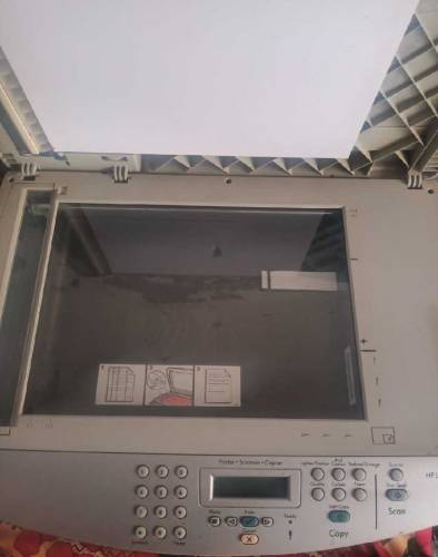 HP laserjet 3052