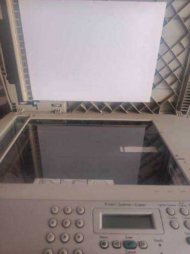 HP laserjet 3052