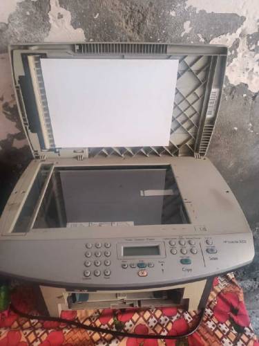 HP laserjet 3052