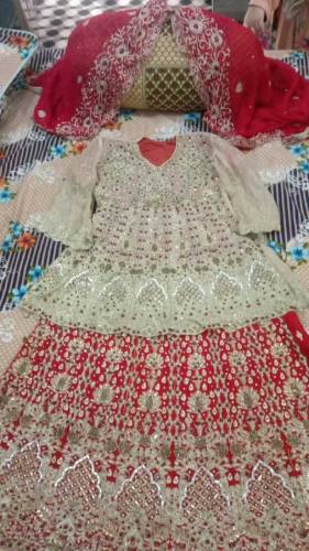 urgent for sale pesy Ki zorta hei contact 03055283046