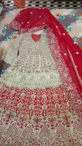 urgent for sale pesy Ki zorta hei contact 03055283046