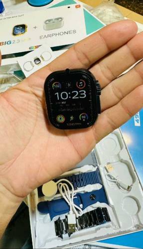 ULTRA PRO SMART WATCH WITH EAR BUDS 