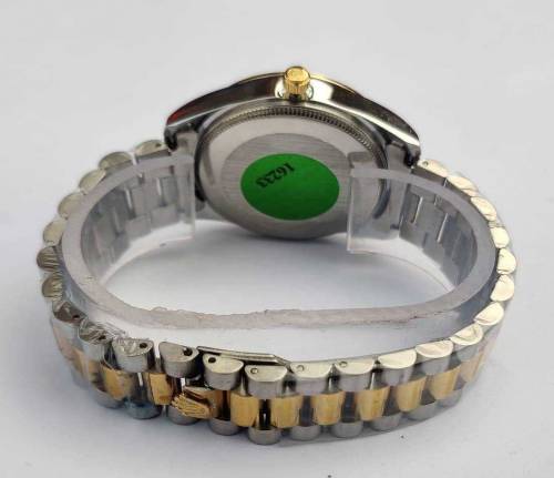 men's formal analogue watch 