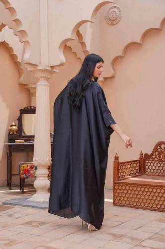 ladies silk stitched kaftan gown 