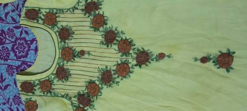 Embroiderd dresses