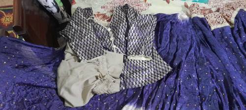 Embroiderd dresses