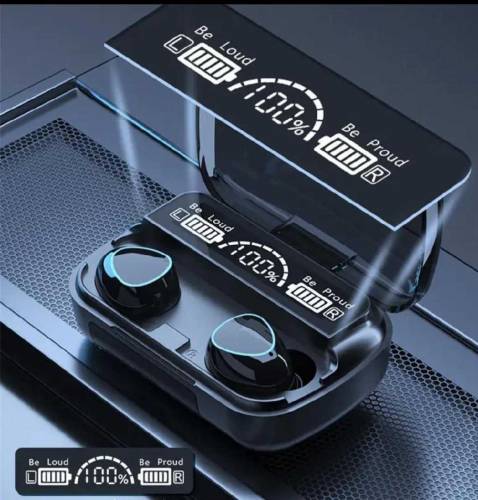 M 10 long battery with fast charging airport