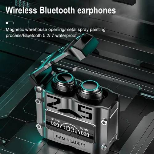 Wireless gaming headphones