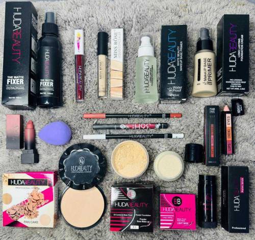 Branded make up😍