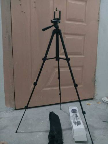 mobile and camera stand 