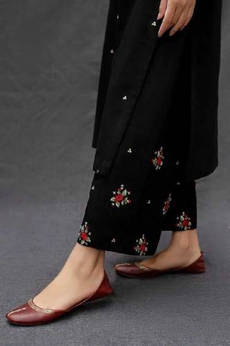 women unstitched danak suit