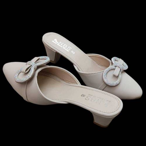 Trendy heels for Women