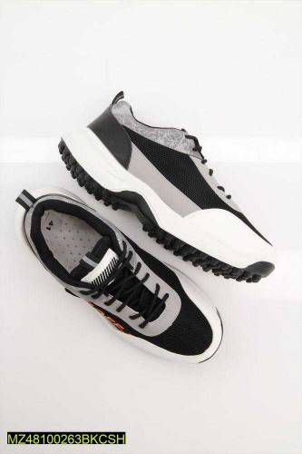 men sport shoes