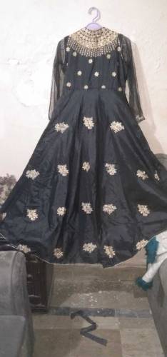 silk black maxi good condition 