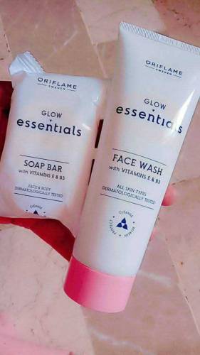 essential Face wash for Glowing waiting titing your skin 
