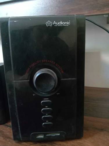 Audionic speakers 