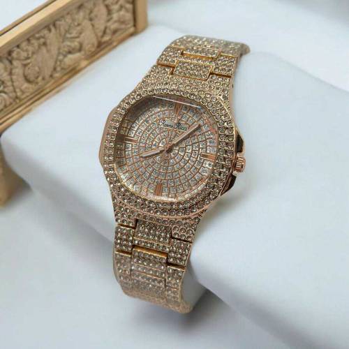 woman's trending watch 