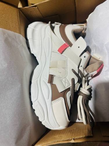 shoes for females 