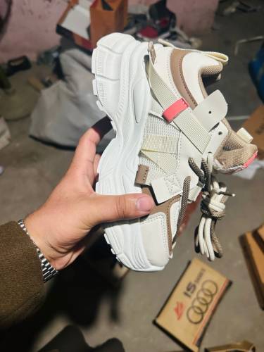 shoes for females 