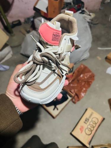 shoes for females 