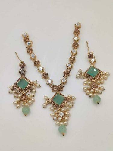 Elegent zircon stone necklace set