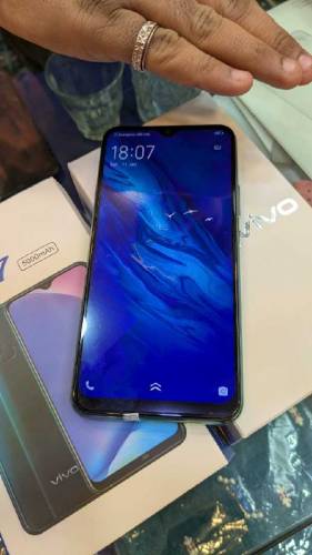 Vivo Y17 8/256 GB