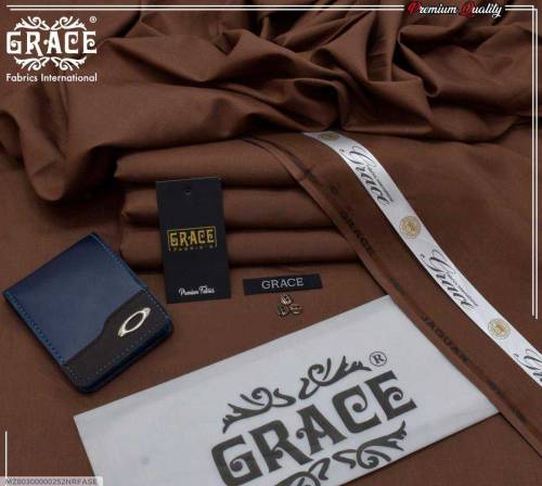Fabric: Wash And Wear•  
