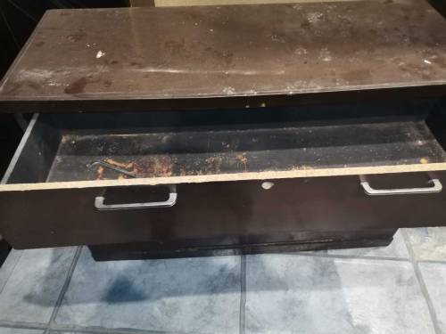 Dressing table it is very cheap 