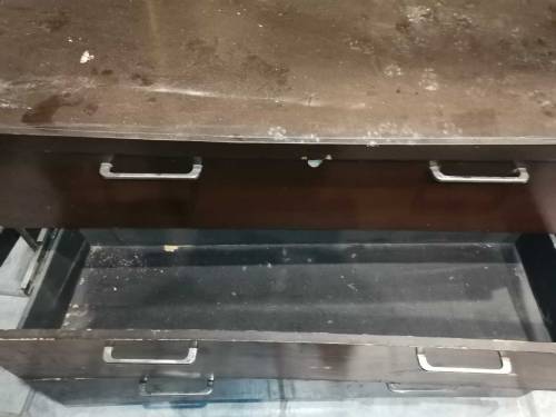 Dressing table it is very cheap 