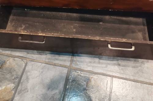 Dressing table it is very cheap 