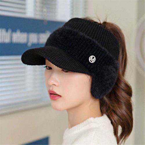 •  Material: Wool•  Pattern: Plain