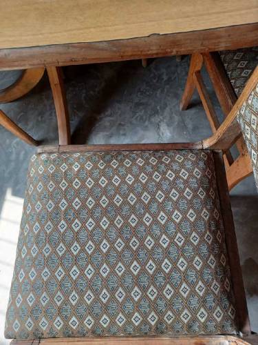 6 seater dining table with pure wooden chairs