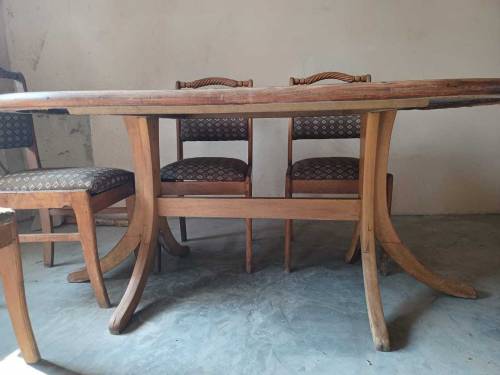 6 seater dining table with pure wooden chairs