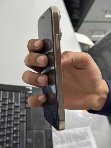 Iphone Xr convert to 15 Pro 64GB JV
