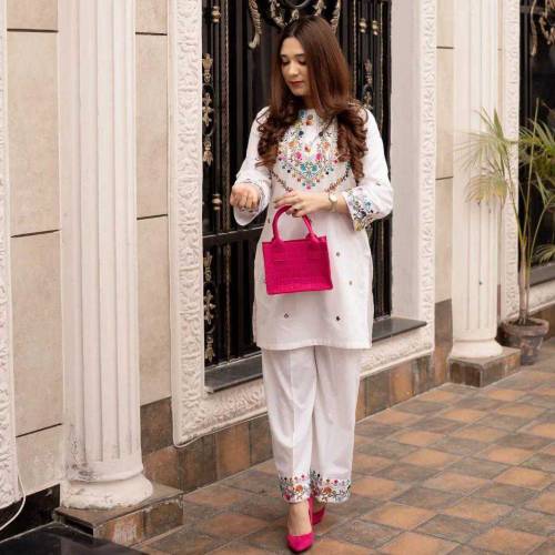 •  Shirt Fabric: Linen•  Pattern: Embroidered•  Trouser Fabric: Linen•