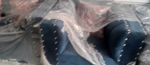 sofa set available 