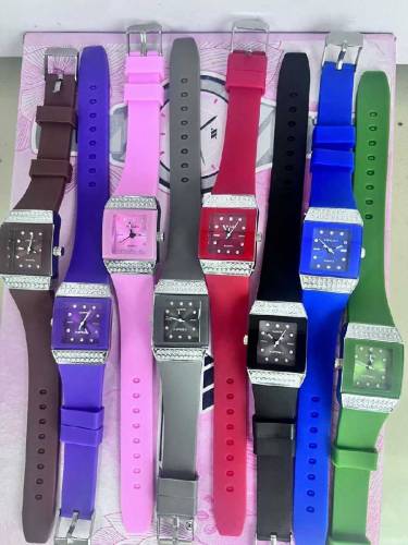 Silicon Band Stainless Steel Case Diamond Watch