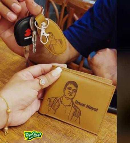      *Customized Picture Wallet With Keychain*