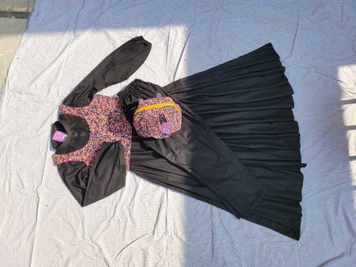 coustomized frock for sale not use 