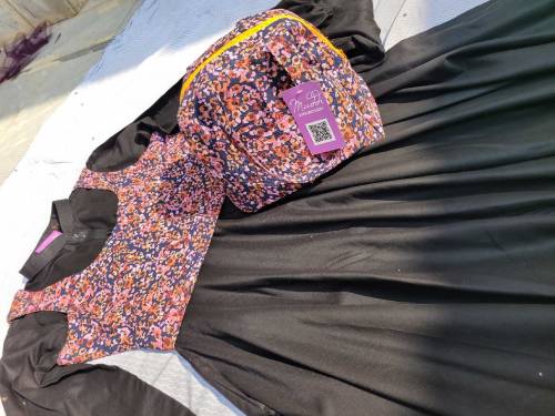coustomized frock for sale not use 