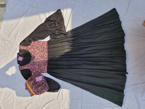 coustomized frock for sale not use 